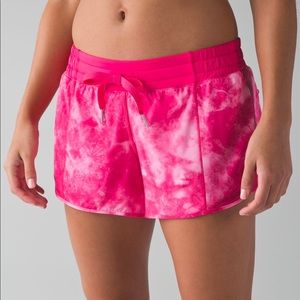 Lululemon Hotty Hot Short